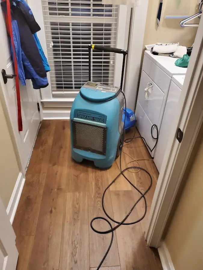 Commercial dehumidifier deployed for Crawl Space Restoration in Wauwatosa